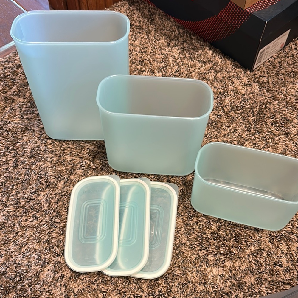 NWOT Tupperware Pak N Stor Containers